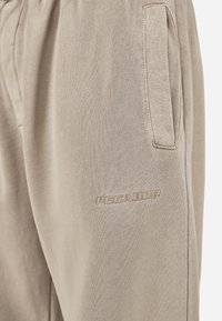 Pegador LOGO WIDE  - Tepláky - vintage rock grey