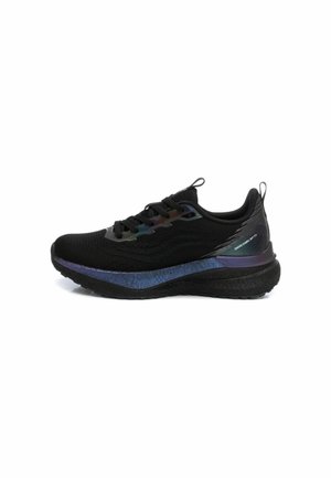 Zapatilla deportiva negra con parte superior de punto texturizado, acentos reflectantes y una entresuela en degradado azul. Presenta cordones y un cuello acolchado.