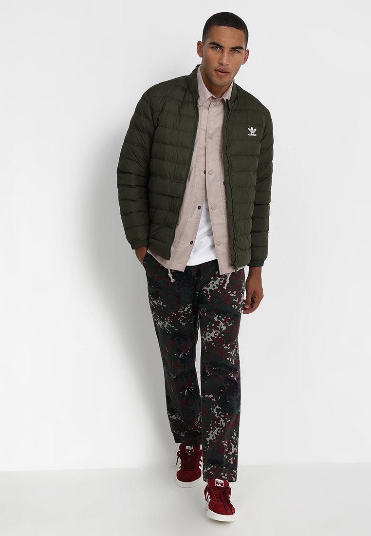 adidas Originals OUTDOOR Bomberjacke darkgreen adidas Originals OUTDOOR Bomberjacke darkgreen
