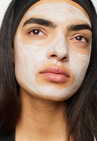 ELEMIS SUPERFOOD VITAL VEGGIE MASK - Masker