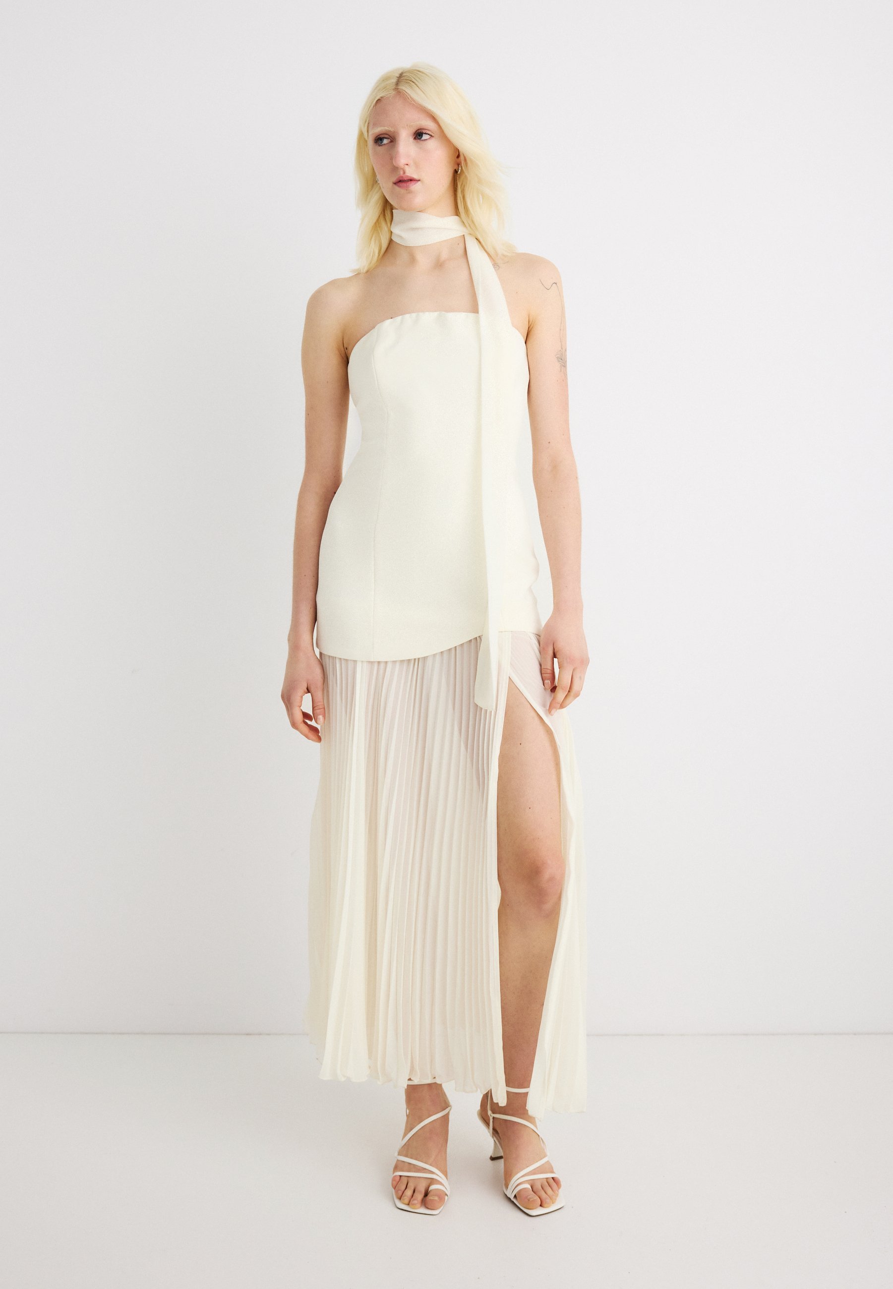 Gina Tricot DROPPED WAIST SCARF DRESS - Occasion wear - creme/off-white -  Zalando.ie