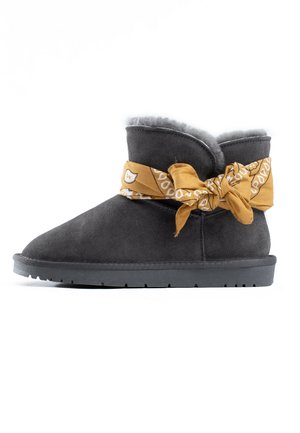 WILLOW - Korte laarzen - grey