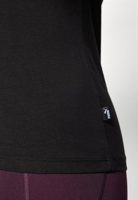 Puma SUMMER SPORTS TEE - Apdrukāts T-krekls - black