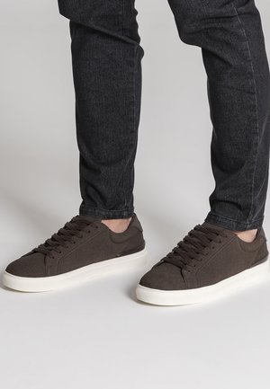 Gianni Kavanagh, GIANNI KAVANAGH SNEAKERS | MEN BROWN GK SMART SNEAKERS - Scarpe skate - brown