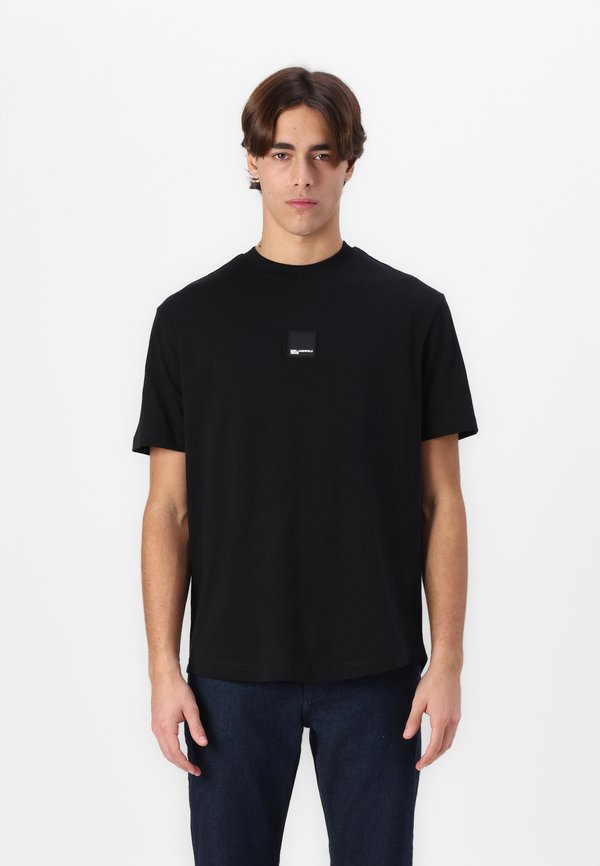 REGULAR CURVED HEM - Print T-shirt