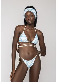 SET - Bikini - africa baltic sea