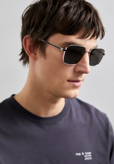Dunhill Lunettes de soleil - silver-coloured,/grey
