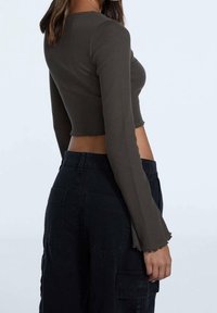 Stradivarius Sweter