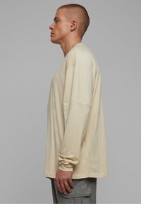 Urban Classics RAGLAN BACK LONGSLEEVE - Hosszú ujjú felső - sand