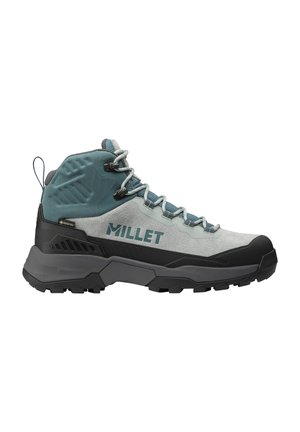 Hiking shoes - vert