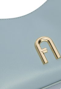 Furla DIAMANTE MINI SHOULDER BAG - Sac à main - cirro