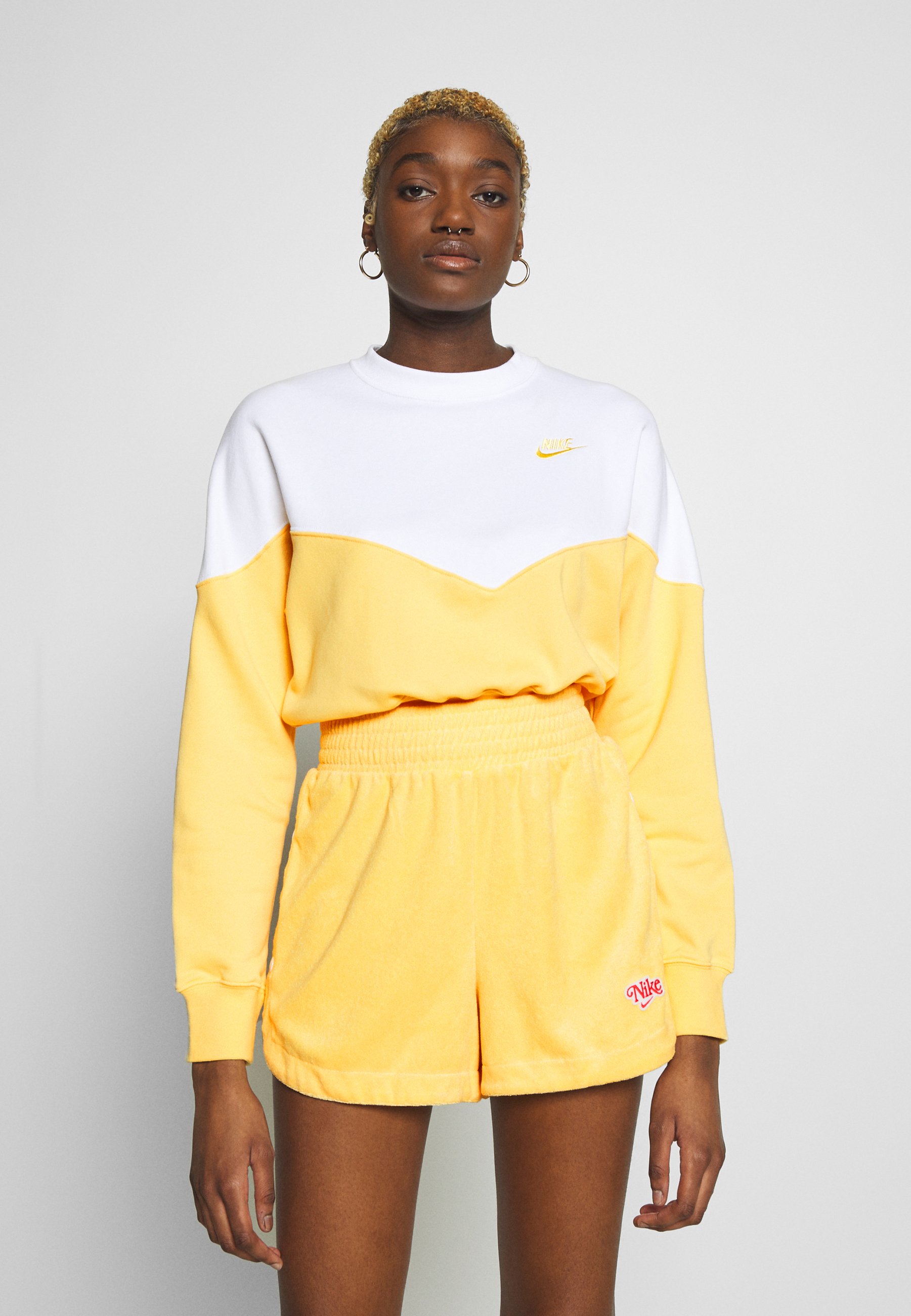 nike w nsw hrtg crew flc