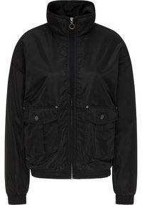 Veste légère noire avec col montant, fermeture éclair intégrale à l'avant, deux poches à rabat avec boutons métalliques, et poignets et ourlet élastiqués.