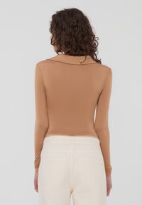 Terranova Polo - marrone