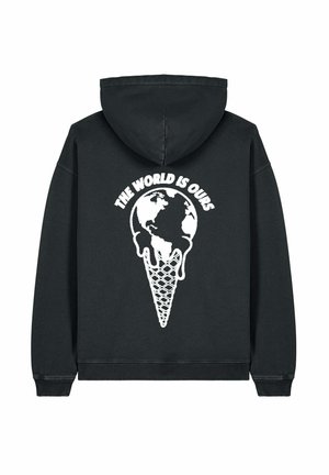 Sweat à capuche noir avec un graphique blanc d'un cône de glace fondant présentant un globe, avec le texte "LE MONDE EST À NOUS" au-dessus de l'image.