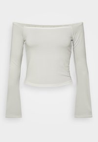 Schulterfreies Oberteil aus hellgrauem Stoff, mit langen Ärmeln, tailliertem Design, glatter Textur, cropped Länge und minimalistischem Stil.