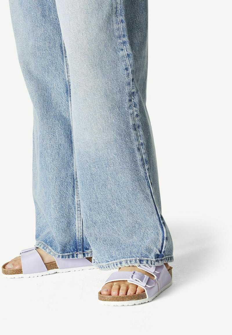Tamaris Mules - lilac patent