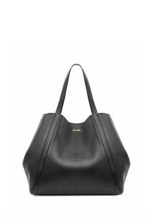 Czarna skórzana torba typu tote z podwójnymi paskami na ramię i subtelnym złotym logo "CECHNIK" na środku przedniej części.