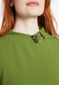 Ana Alcazar A-LINIENKLEID SIDANA - Robe de soirée - grün