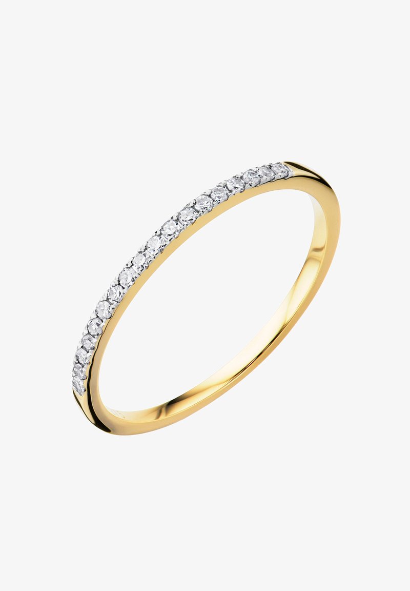 Goldring mit einer glatten, polierten Oberfläche, der an der oberen Kante eine Reihe kleiner, runder, klarer Edelsteine aufweist.