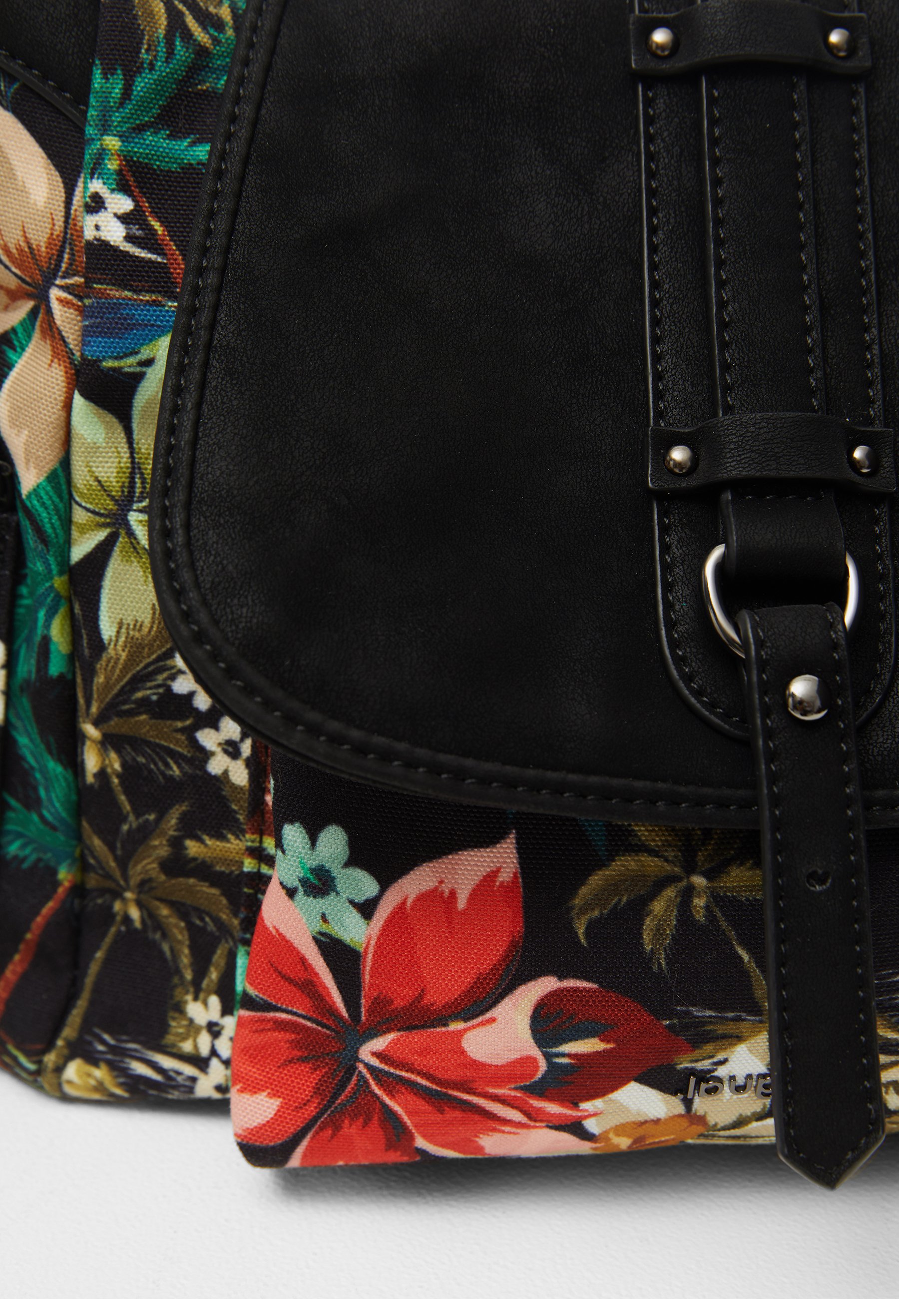 Desigual Axelremsväska black Zalando.se Desigual Axelremsväska black Zalando.se