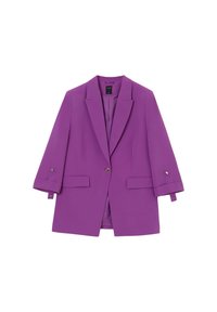 Lila kavaj med en skräddarsydd design, slagkrage och trekvartsärmar. Har två framfickor och en enkel knappstängning.