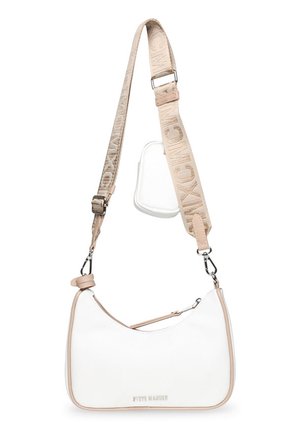 Biała prostokątna torebka z beżową lamówką i regulowanym beżowym paskiem z wytłoczonym napisem „Steve Madden”, metalowymi zapięciami oraz małą dołączoną sakiewką.