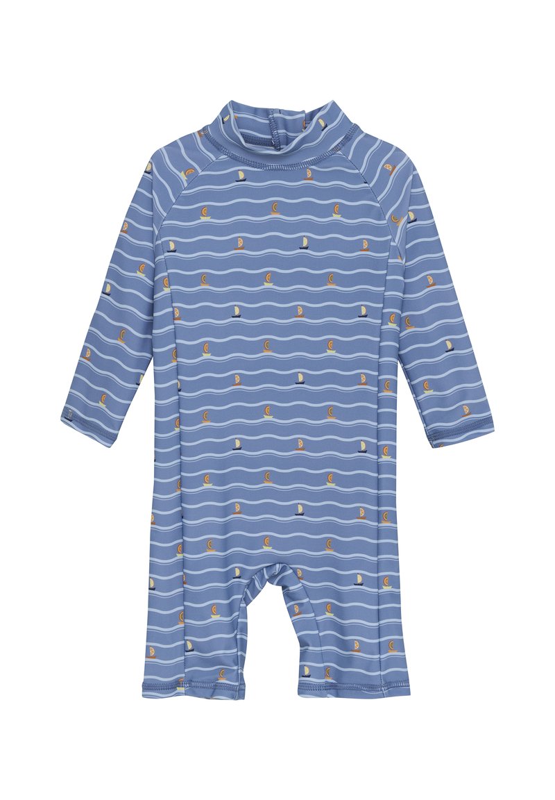 Blå långärmad rash guard med hög krage, med en vågig vit mönster och små segelbåtsillustrationer i orange och gult.