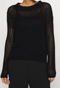 RIANI Stickad tröja - black