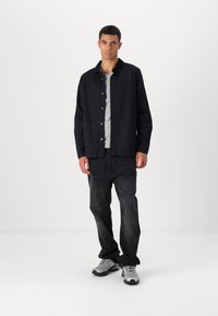 Barbour COLE TAILORED FIT OVERSHIRT - Summer jacket - black