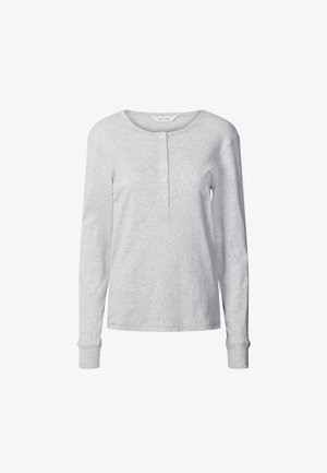 Ljusgrå långärmad henley-tröja med rund halsringning, femknappslåsstängning och åtsittande muddar. Mjuk tygkvalitet med en slät struktur.