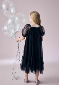 Next BOW DETAIL SPARKLE- REGULAR FIT - Cocktailklänning - black