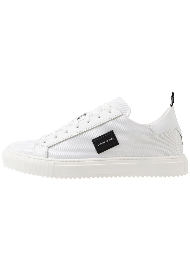 DUGGER METAL - Sneakers laag - white