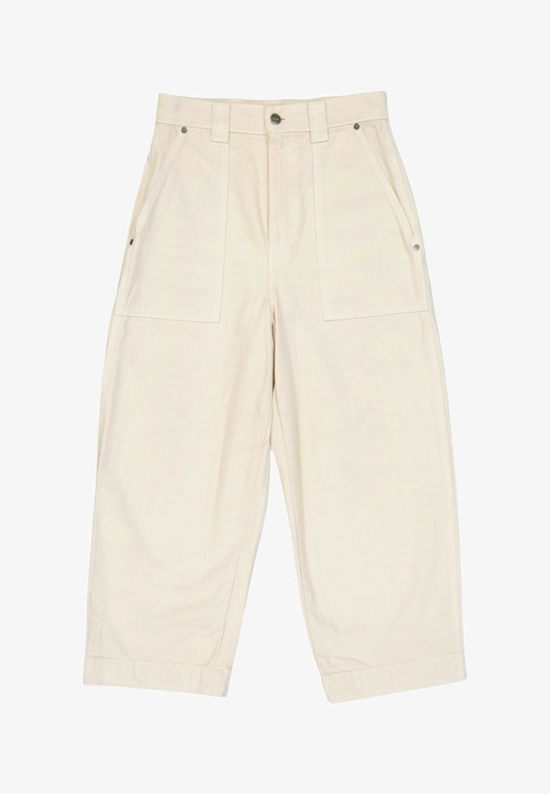 Pantalon beige taille haute à jambes larges avec grandes poches avant, passants de ceinture et fermeture par boutons.
