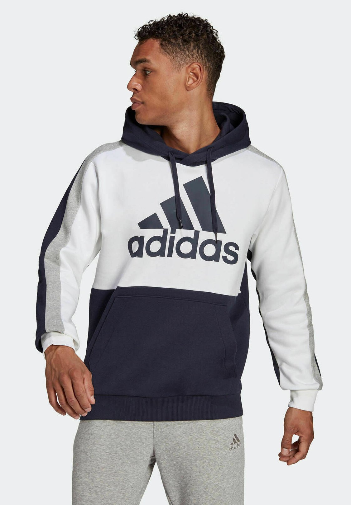 Ofertas en Sudaderas deportivas sin capucha de hombre | Comprar en Zalando