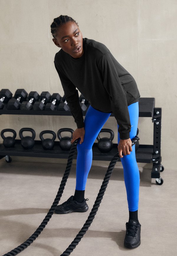 ONE RELAXED TOP - Long sleeved top