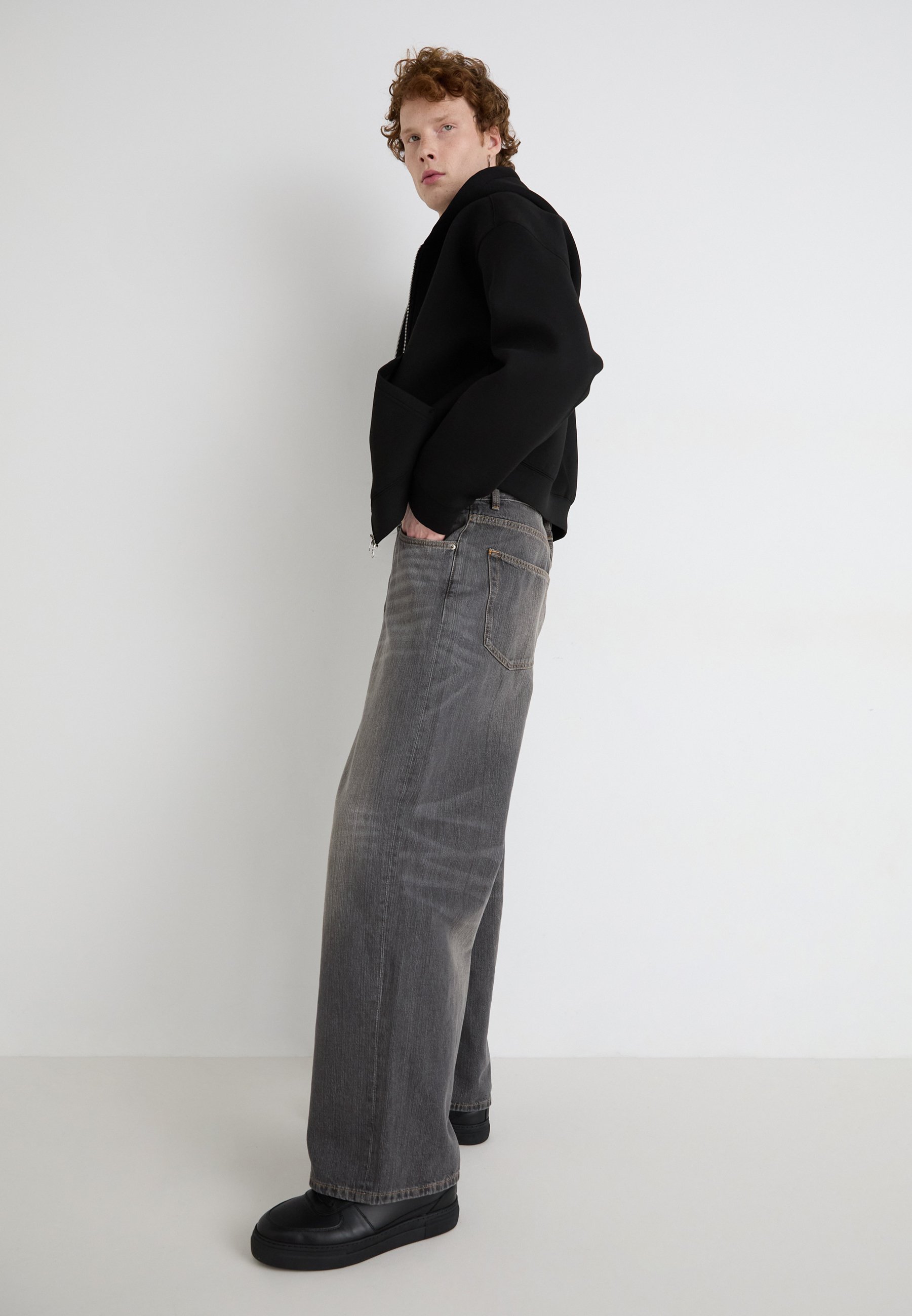 WEEKDAY/ASTRO LOOSE BAGGY デニム Mine Grey astro loose baggy leg jeans - Mine Grey | Weekday WW