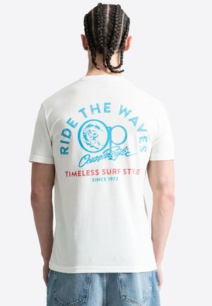 Ocean Pacific, OCEAN PACIFIC HERREN T-SHIRT NORMALE PASSFORM DAWNY - Camiseta estampada - off-white blue