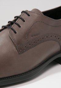 Geox Derbies & Richelieus - grey