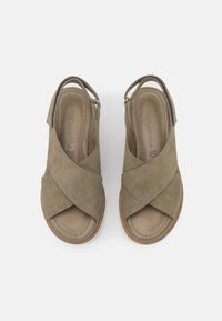 Tamaris Sandali con plateau - green