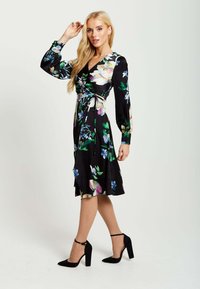 Liquorish ELEGANT FLORAL WRAP - Day dress - black