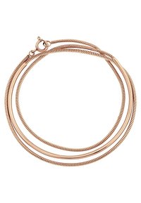 Bracelet triple brins en or rose avec une texture lisse et une fermeture à fermoir. Les brins présentent un design élégant et complexe.