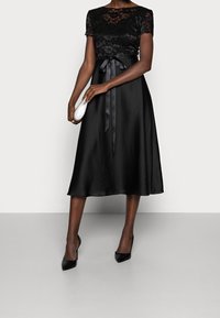 Swing Robe de soirée - black