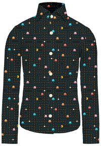 Čierna košeľa na gombíky s témou Pac-Man. Obsahuje farebné duchy a vzory bludiska, modré línie a svetlé gombíky.
