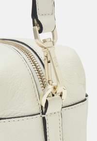 BOSS ALYCE CROSSBODY - Borsa a tracolla - soft cream