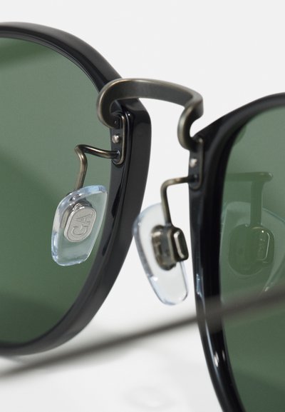 Giorgio Armani UNISEX - Päikeseprillid - black