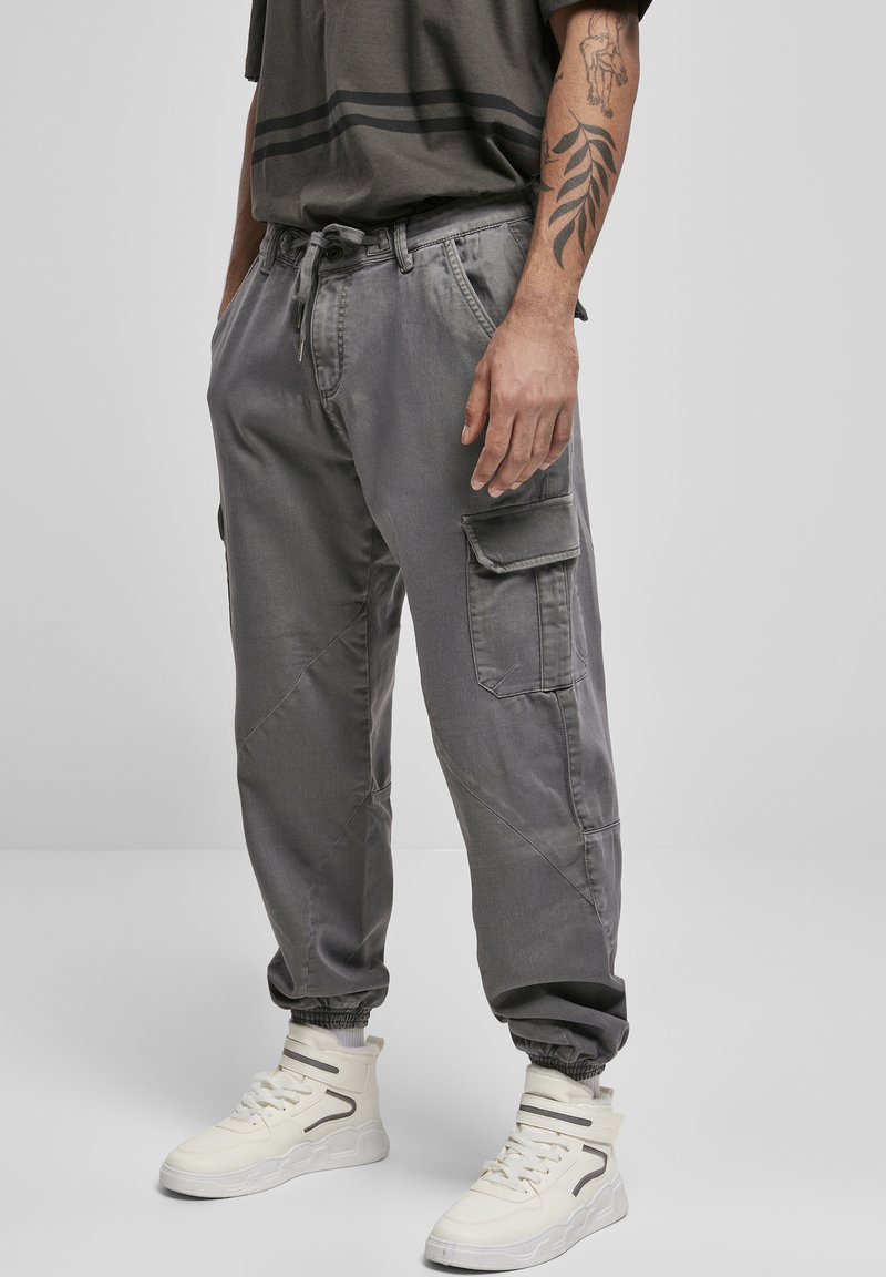 Urban Classics KNITTED CARGO JOGGING PANTS - Cargobroek - asphalt