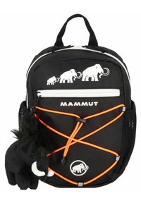Zaino nero con grafiche di mammut bianche, dettagli arancioni e un peluche di mammut attaccato. Presenta una tasca frontale e spallacci regolabili.