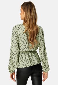 Bubbleroom WRAP BLOUSE - Bluse - green