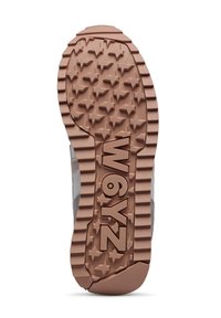 Gray sneaker sole with textured brown rubber. Features star pattern and embossed "W6YZ" lettering. Tread designed for grip and traction.